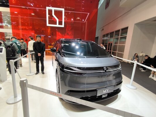 Крутые новинки Пекинского автосалона 2024 года (много фото)